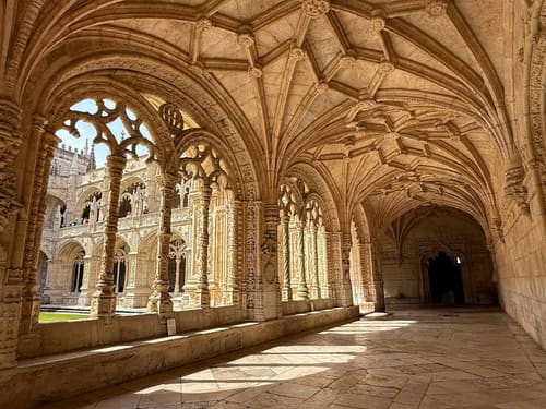 Cloister of the Jerónimos Monastery
